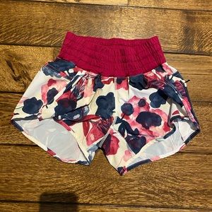 Lululemon tracker short, worn like new